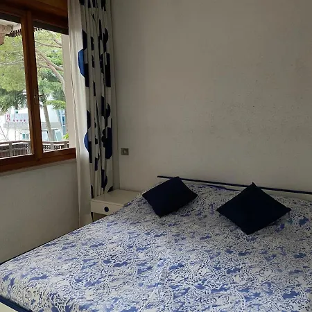 Apartamento With Large Terrace Near The Sea Lignano Sabbiadoro